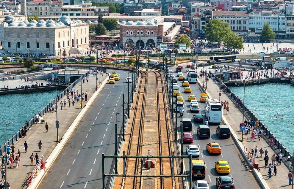 İstanbul gece nemden uyuyamadı. Bir ilçe yüzde 99 ile rekor kırdı 1